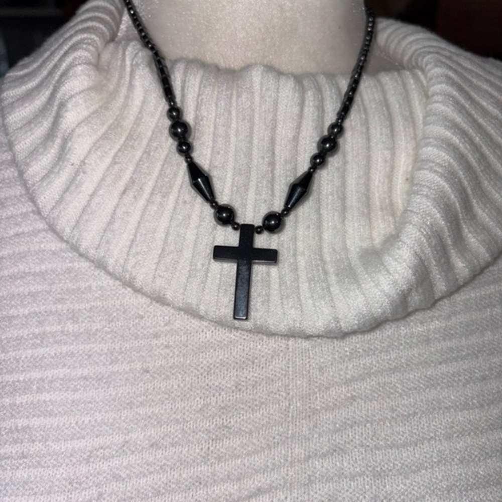 BLACK SHINY BEADED CROSS NECKLACE.